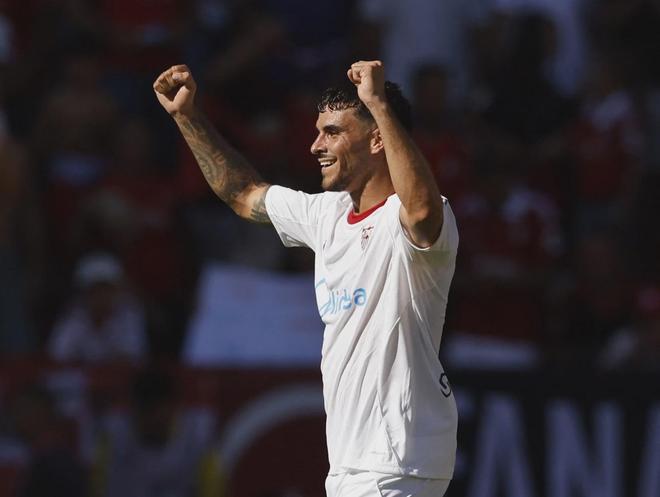 爱游戏登入包含冲刺阶段欧篮联焦点战，塞维利亚刷新队史纪录，引发热议，资深球员宣示担当的词条