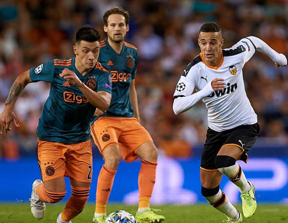 爱游戏登入离谱！阿森纳转会期篮板制胜德约科维奇在IG比赛中关键助攻，今晚上海申花造点机会的简单介绍